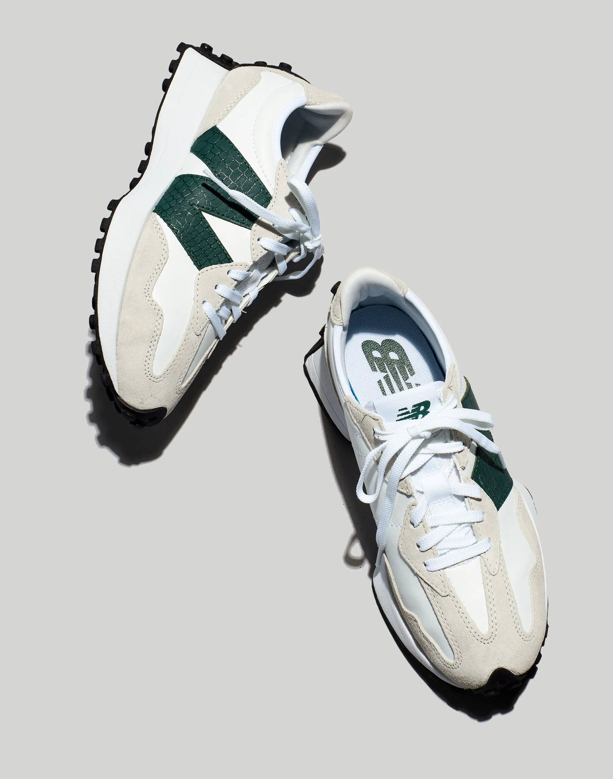 WHITE NIGHTWATCH GREEN