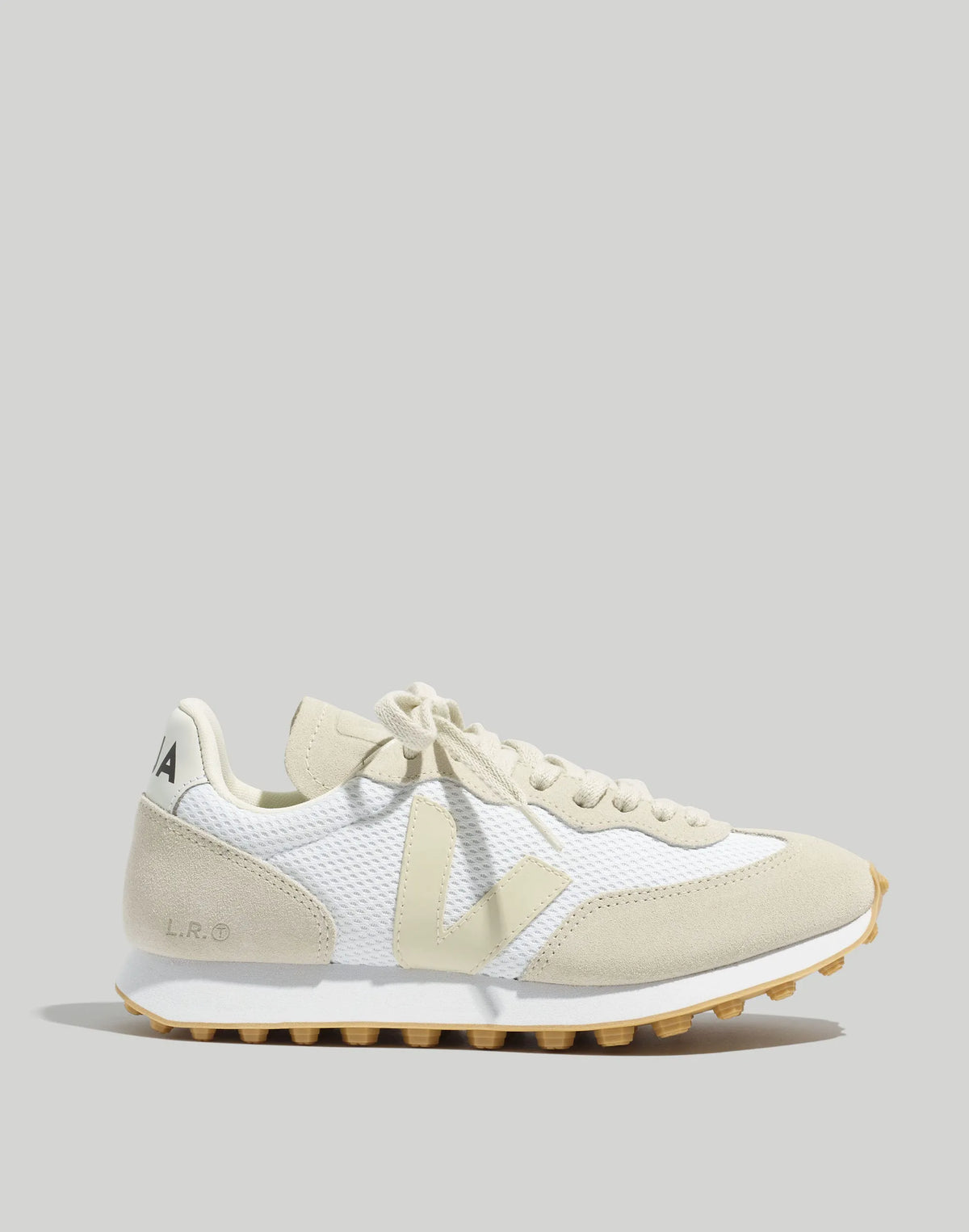 WHITE PIERRE NATURAL