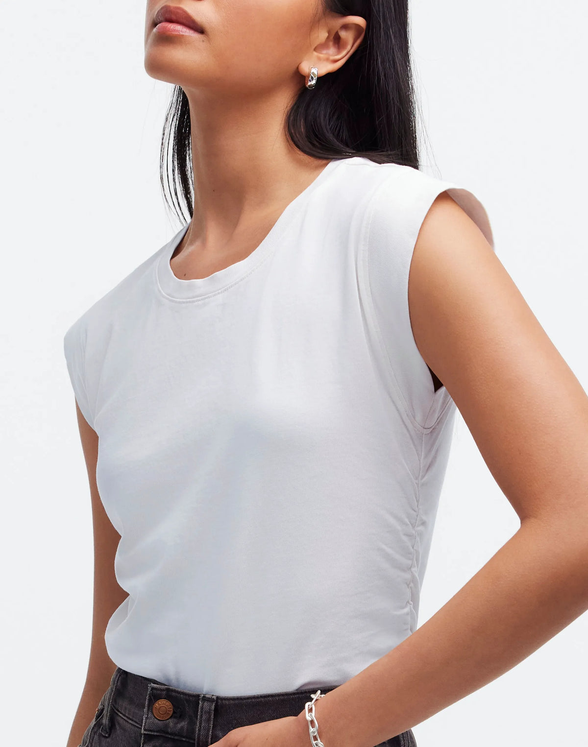EYELET WHITE