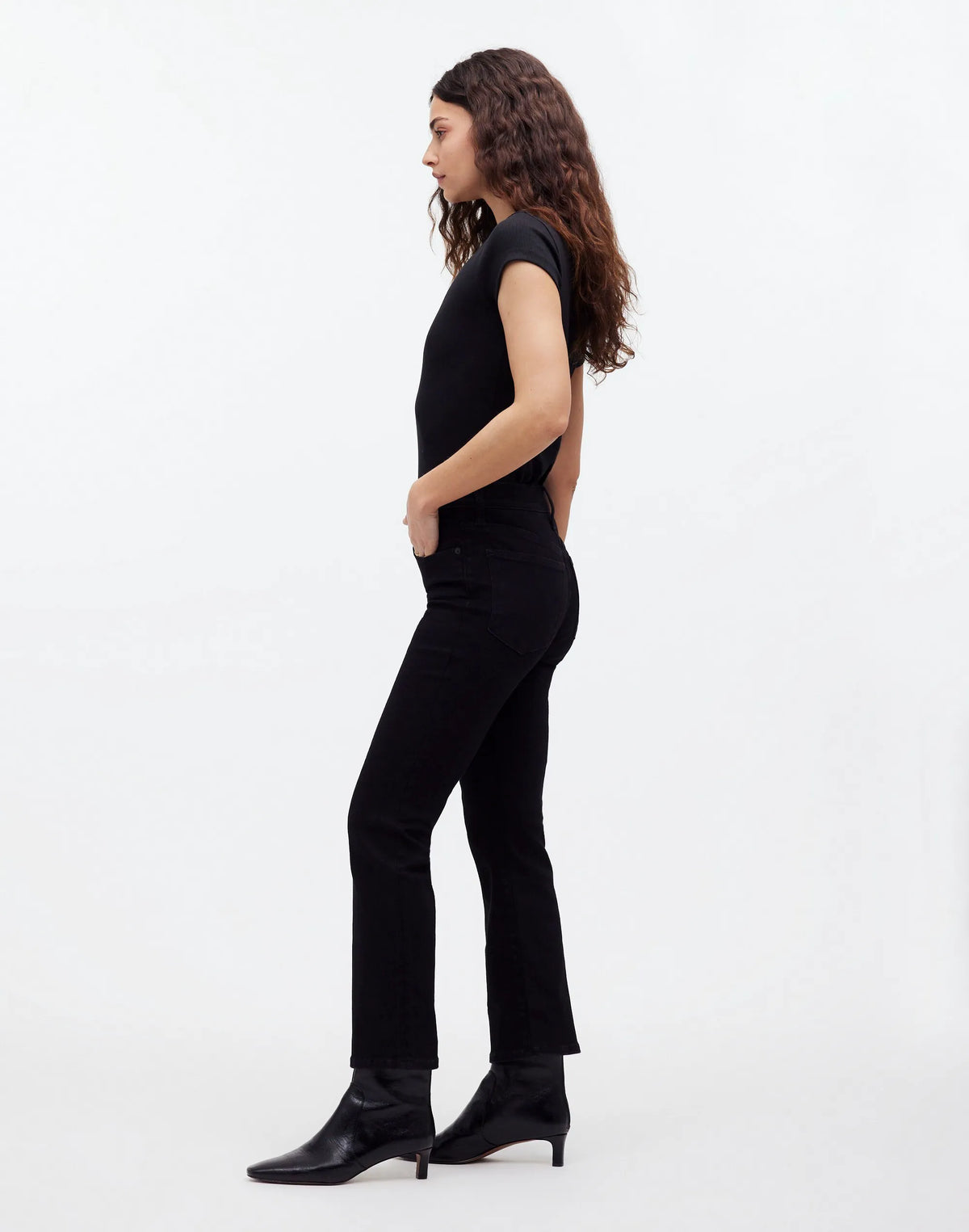 BLACK RINSE WASH