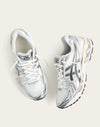 WHITE GRAPHITE GREY