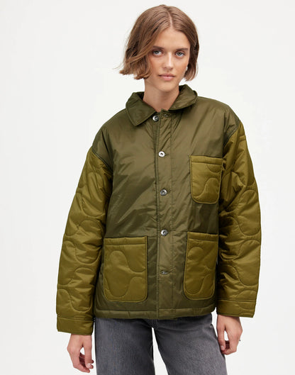 GREEN
