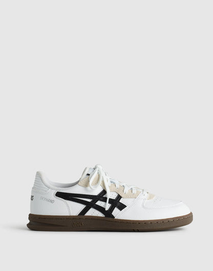 WHITE BLACK