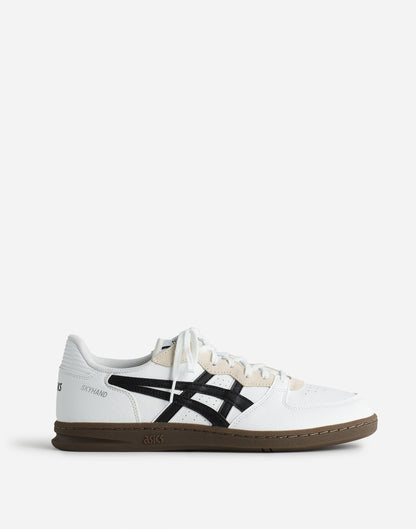 WHITE BLACK