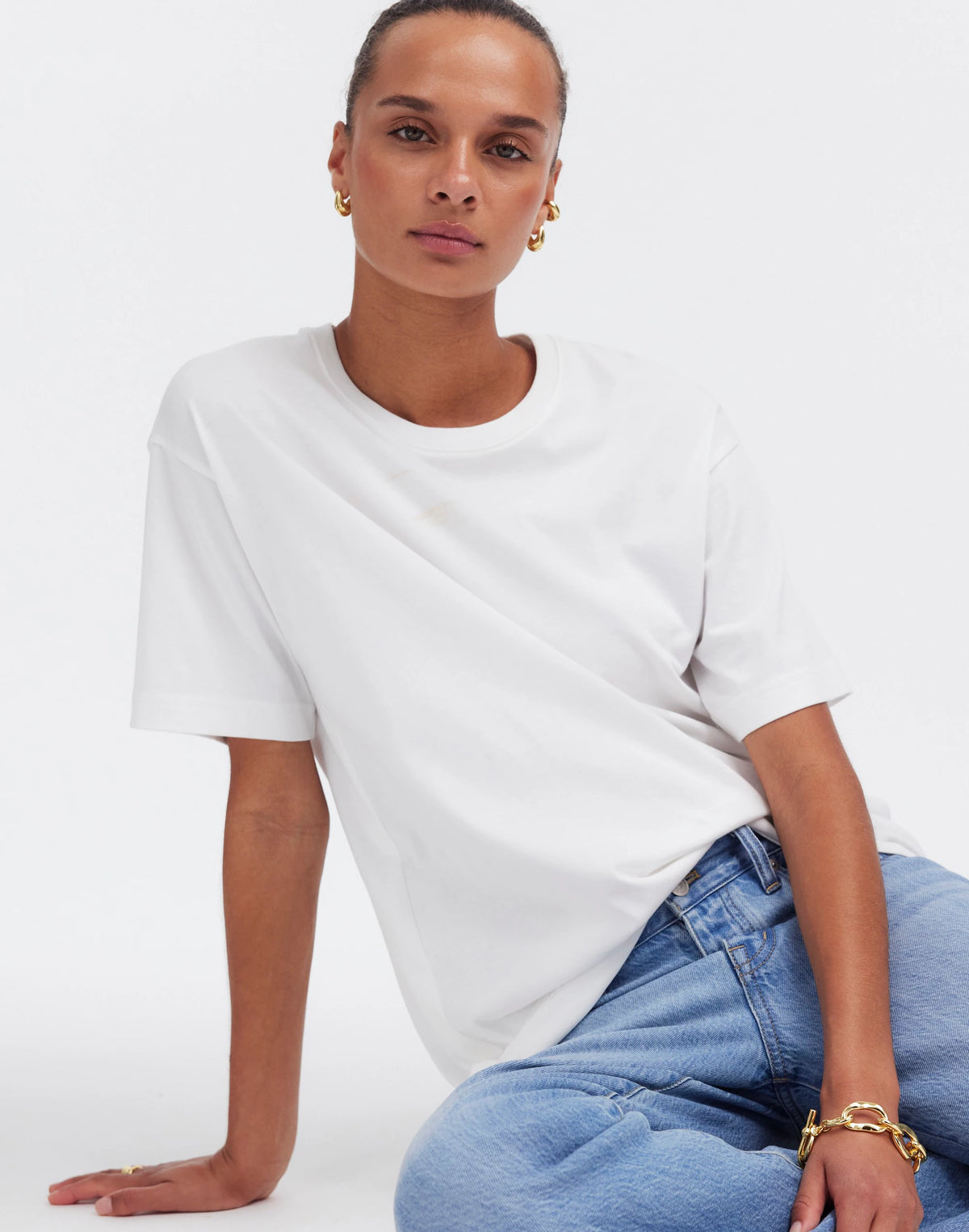 EYELET WHITE