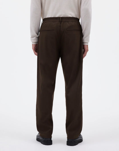 DARK BROWN