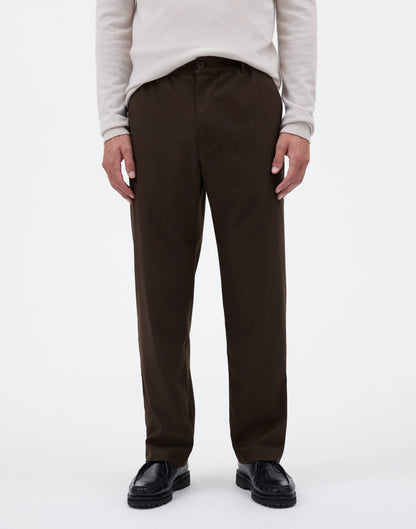 DARK BROWN