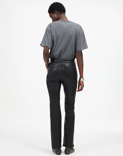 TRUE BLACK