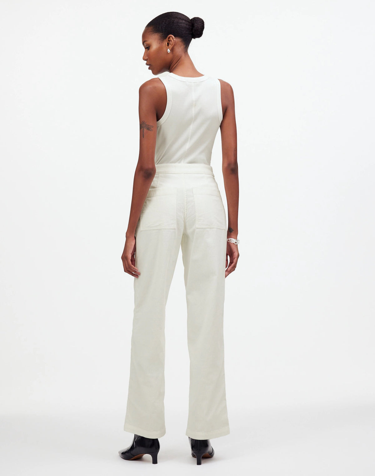 WINTER WHITE