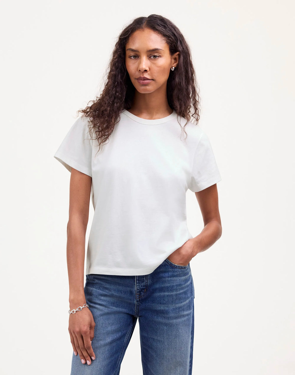 EYELET WHITE