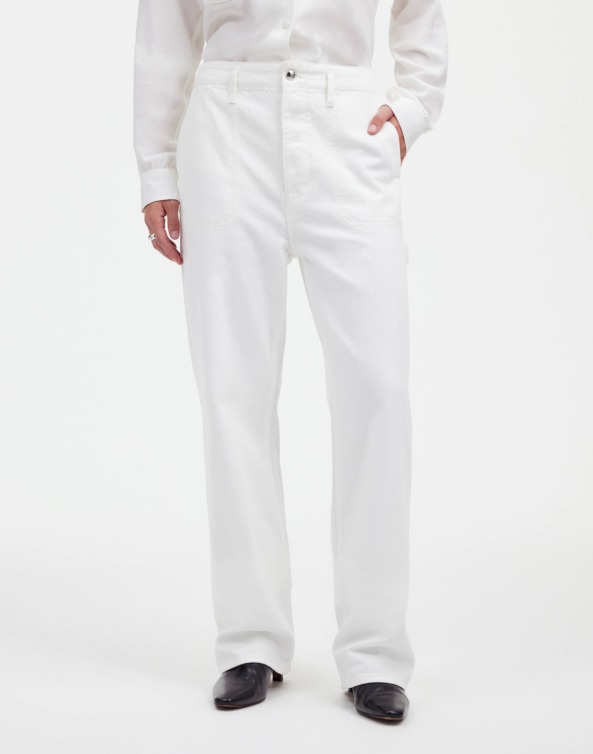 TRUE WHITE
