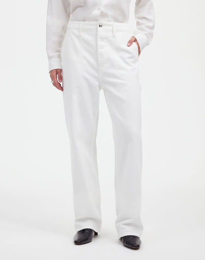 TRUE WHITE
