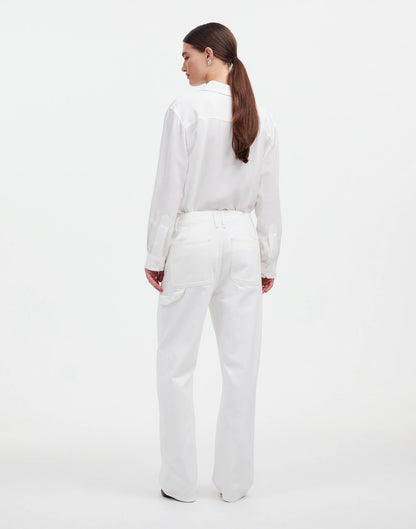 TRUE WHITE