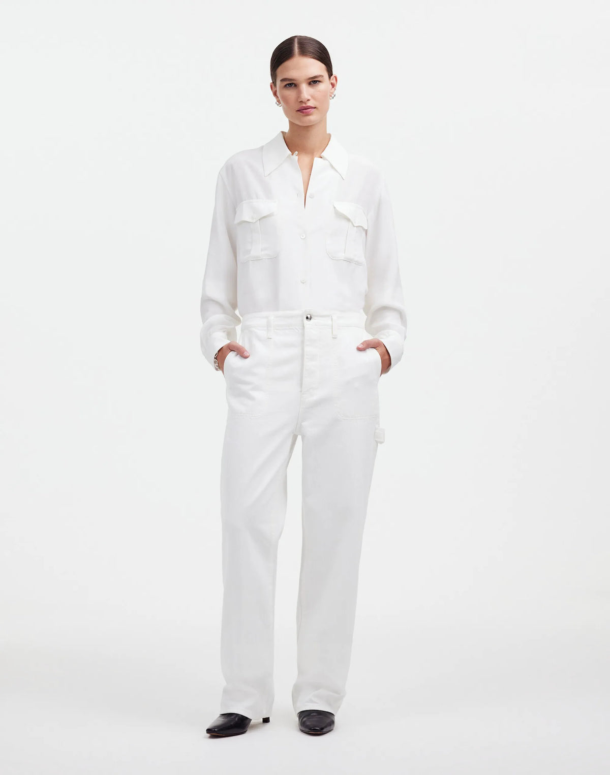 TRUE WHITE
