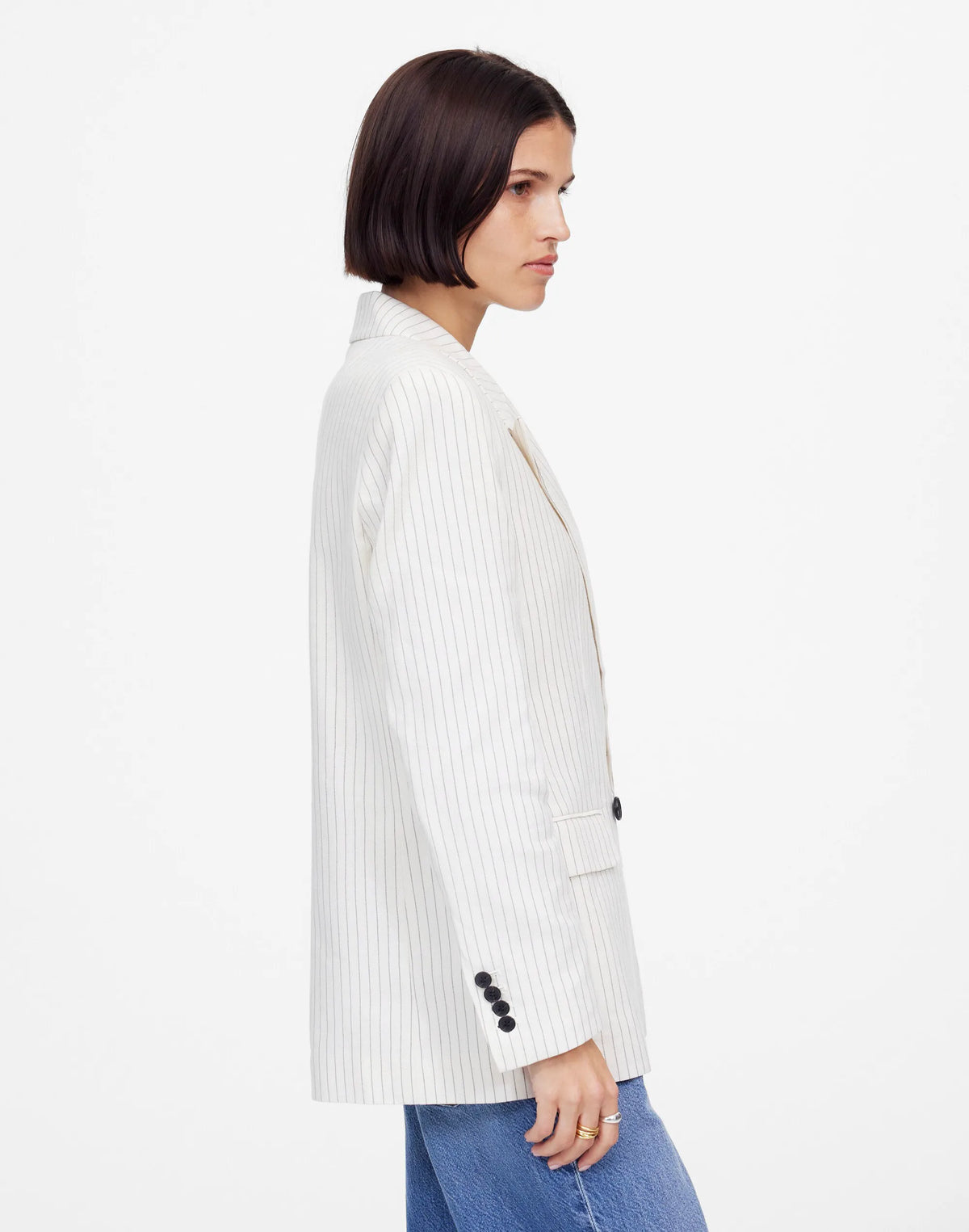 IVORY BLACK PINSTRIPE