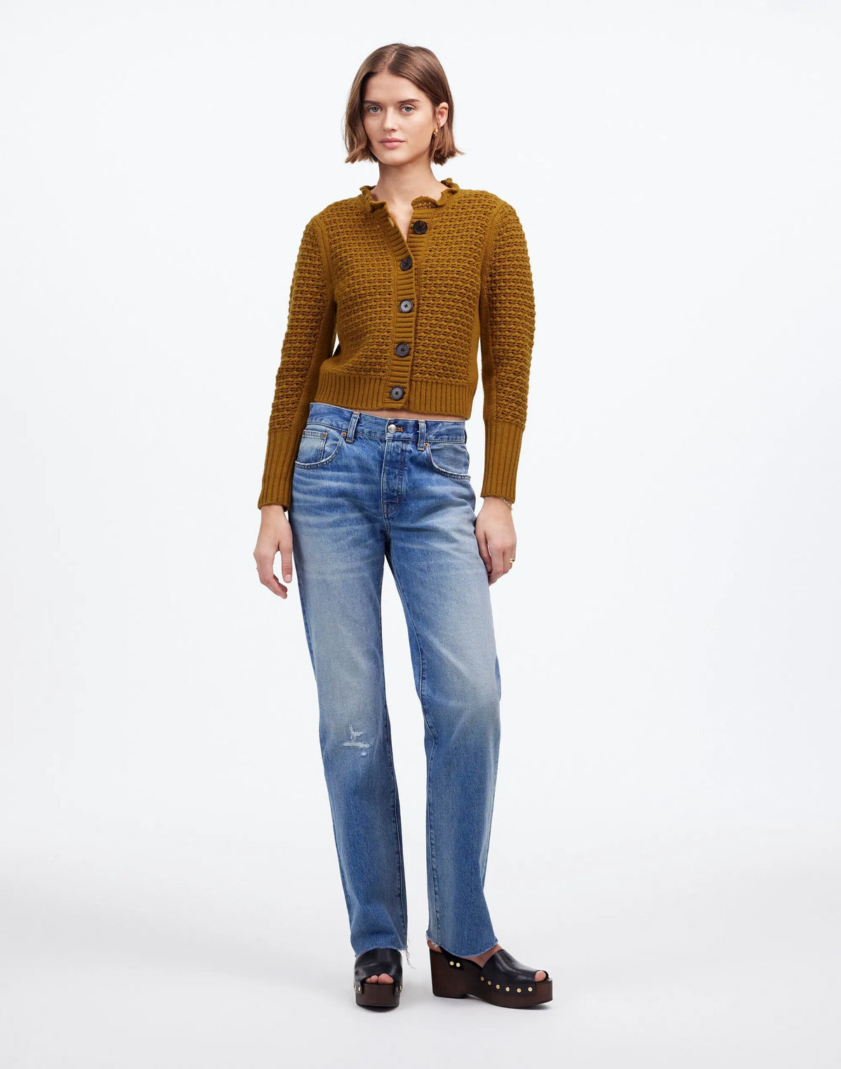 AMBER OLIVE
