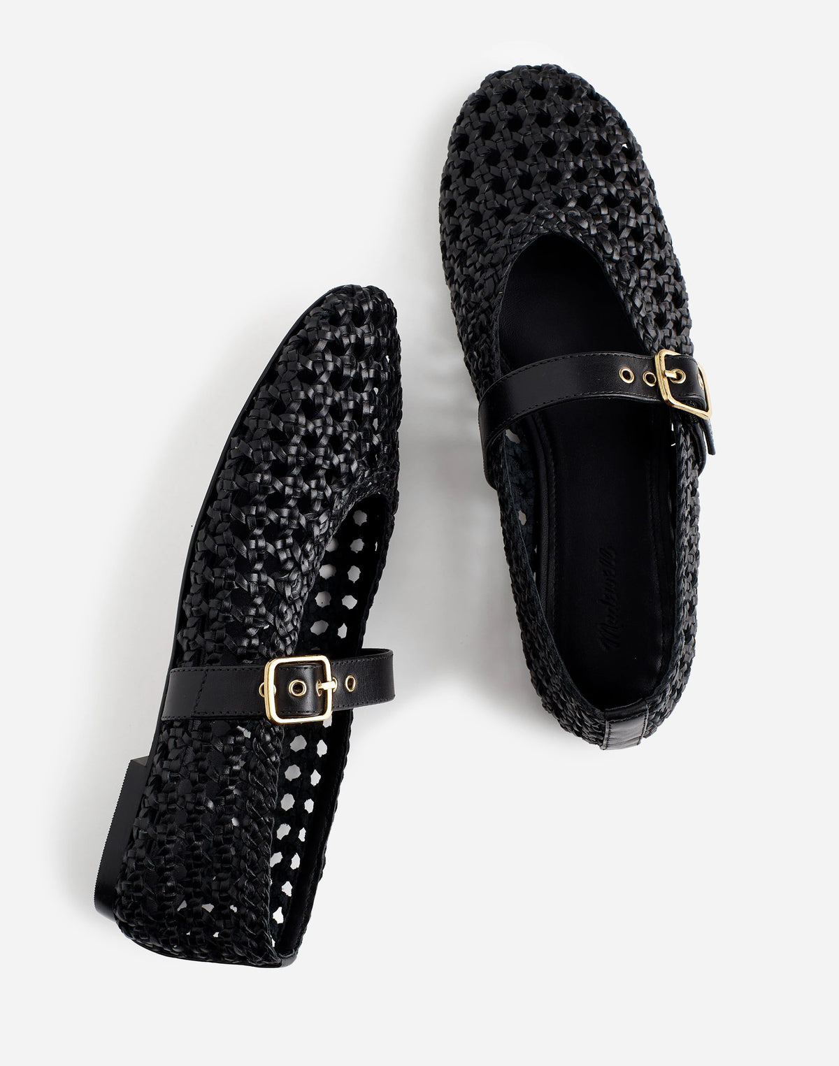 TRUE BLACK