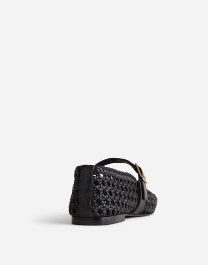 TRUE BLACK