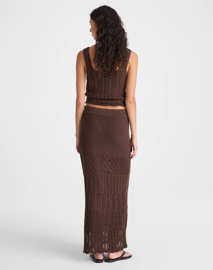 DARK BROWN