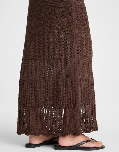 DARK BROWN