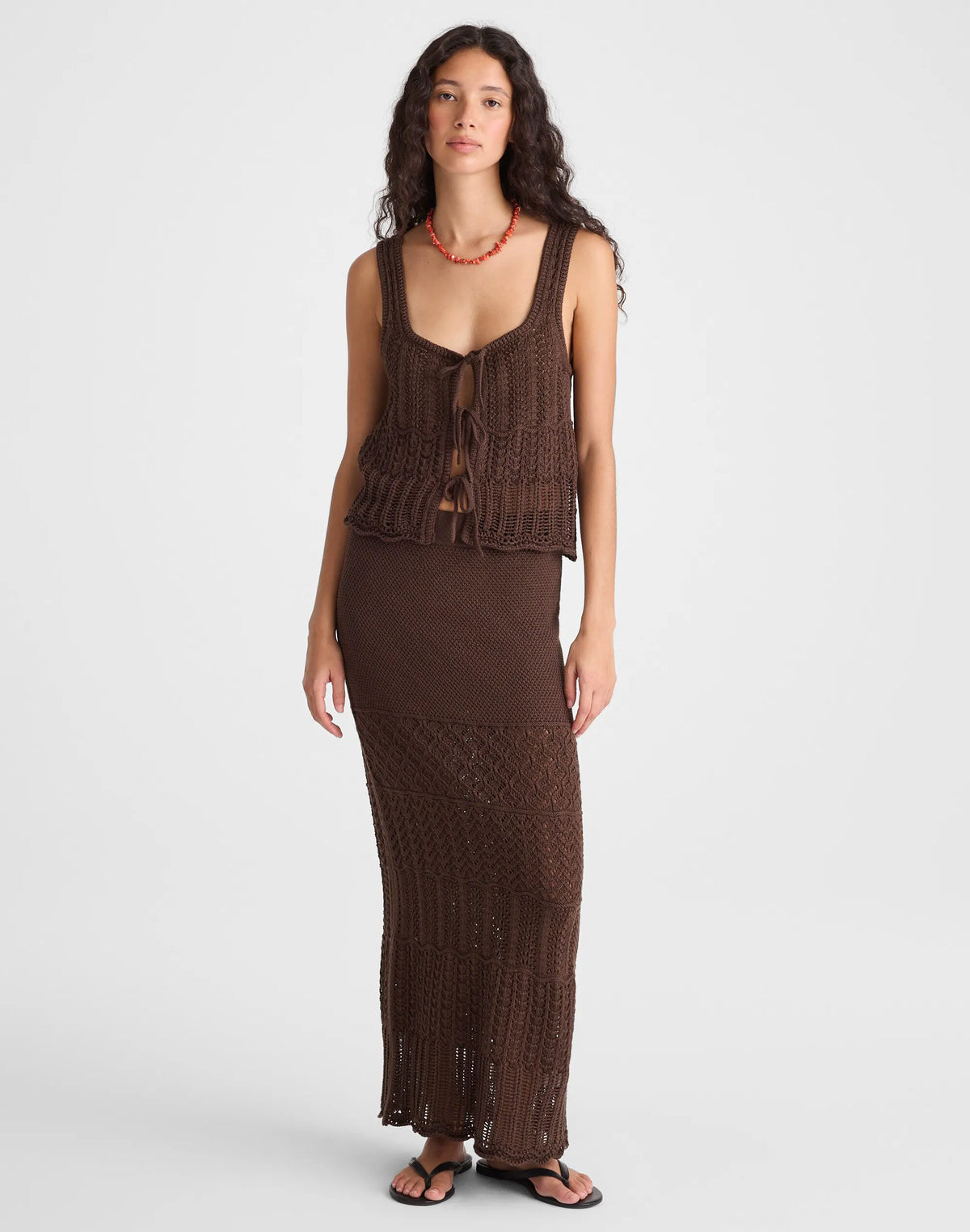 DARK BROWN