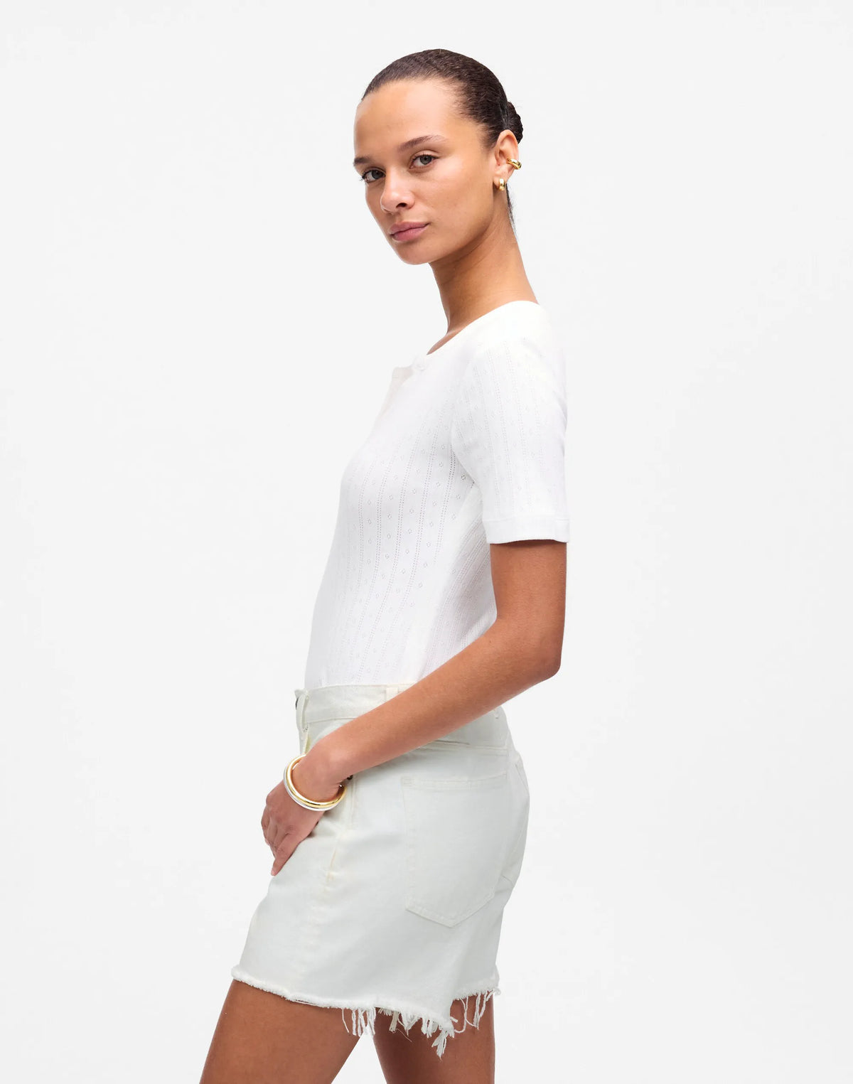 PURE WHITE