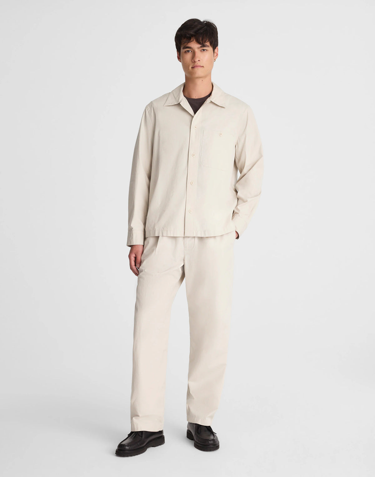 FORM GREY