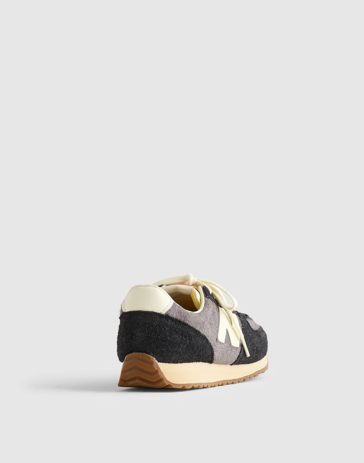 CASTLEROCK BLACK