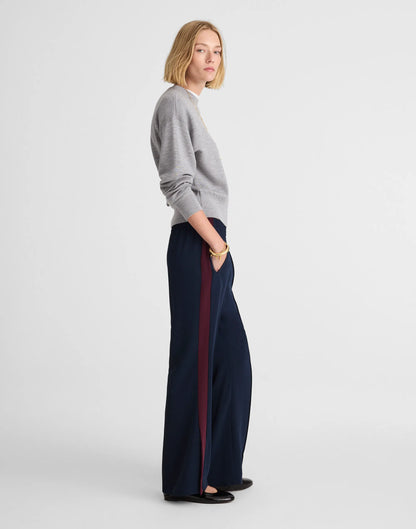 CLASSIC NAVY
