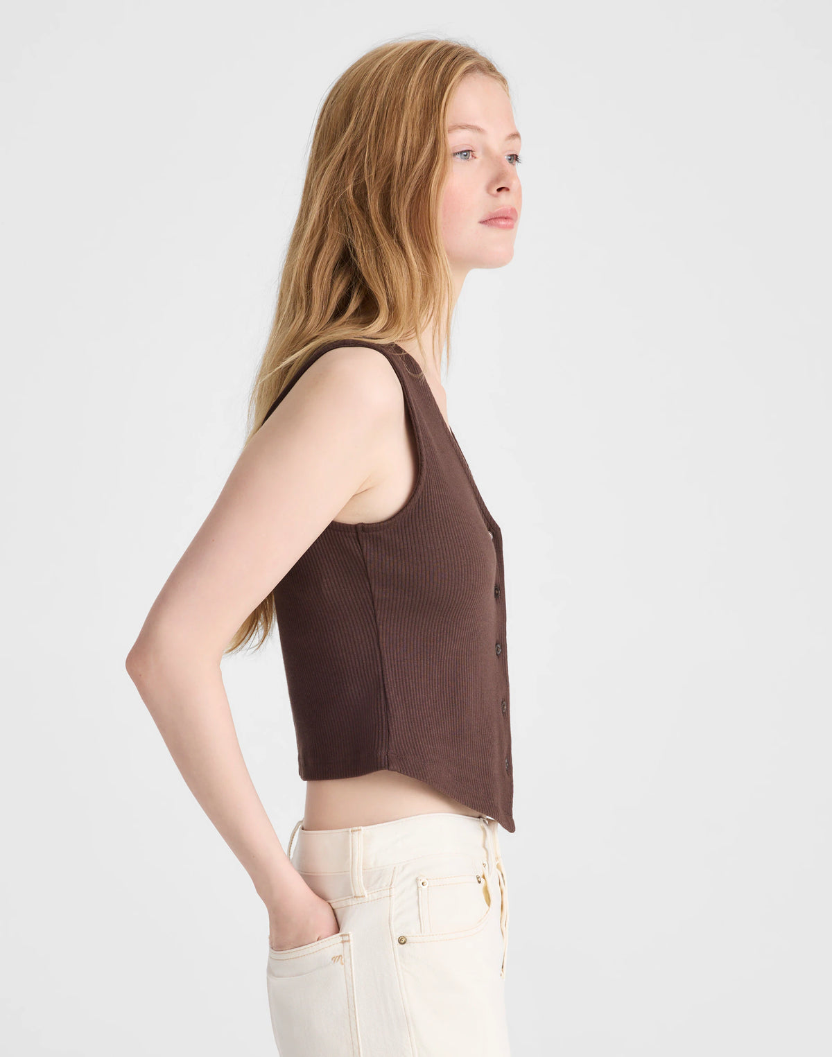 DARK BROWN