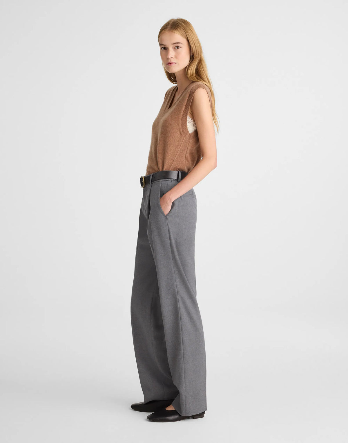 LIGHT GREY