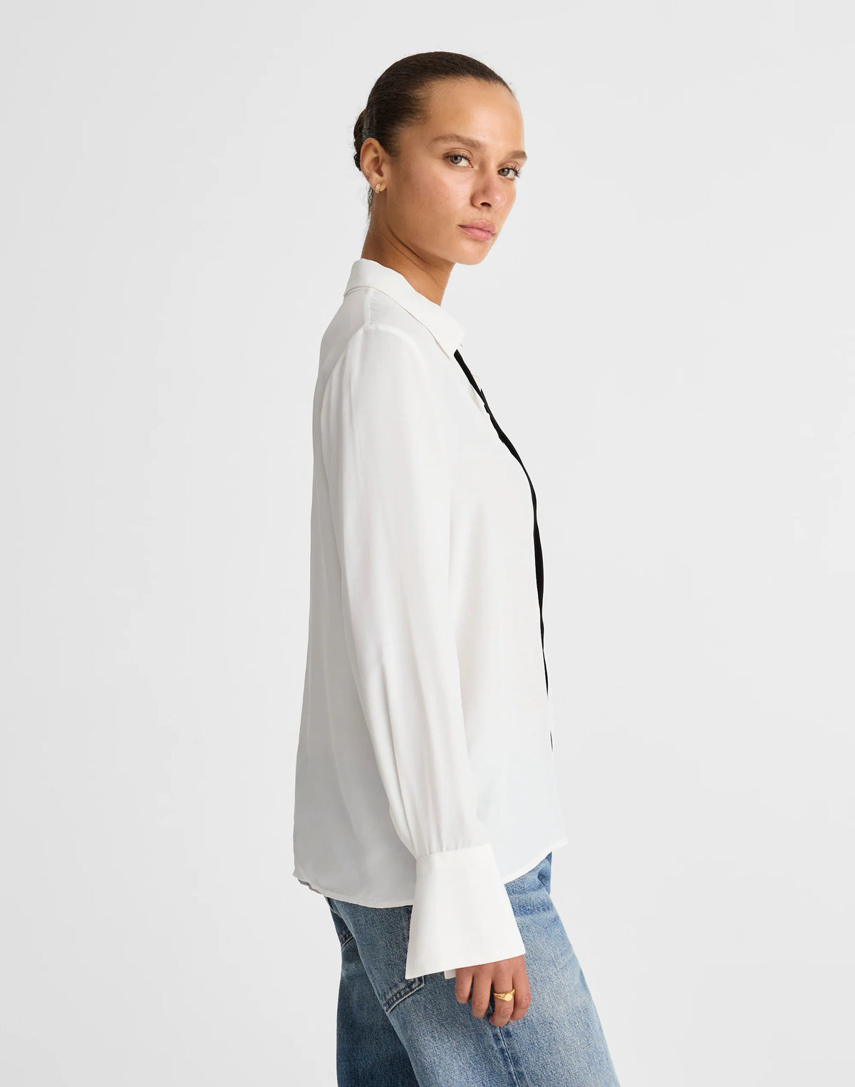 WINTER WHITE