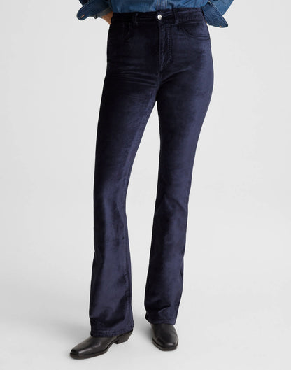 CLASSIC NAVY