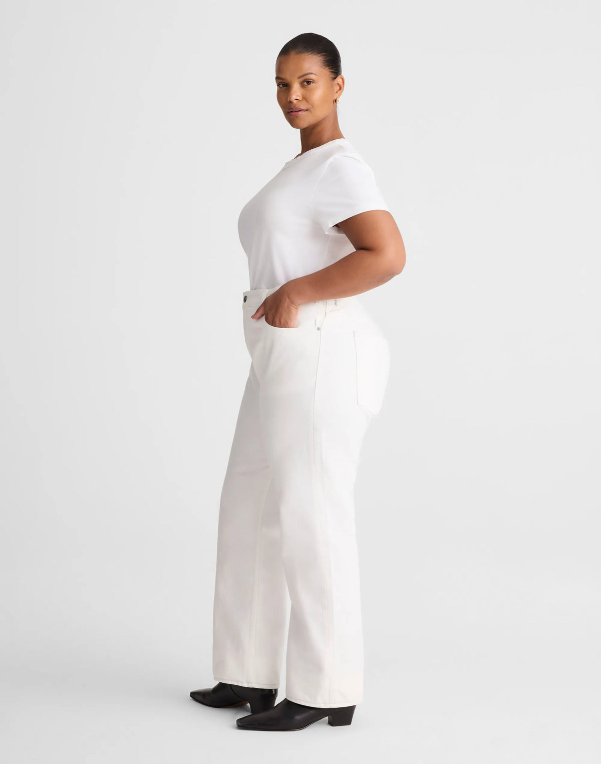 TILE WHITE