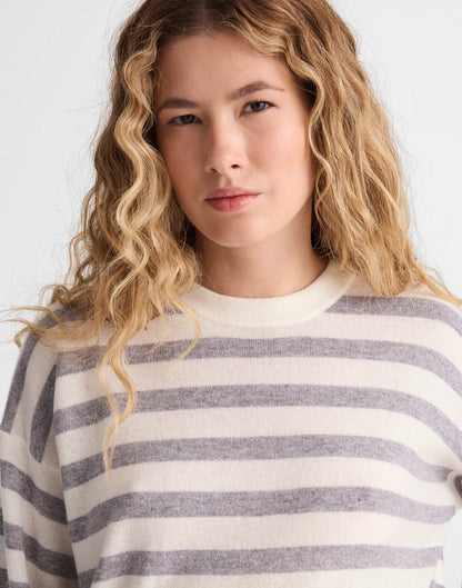 IVORY AND HTHR GREY STRIPE