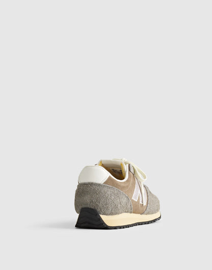 LIGHT GREY