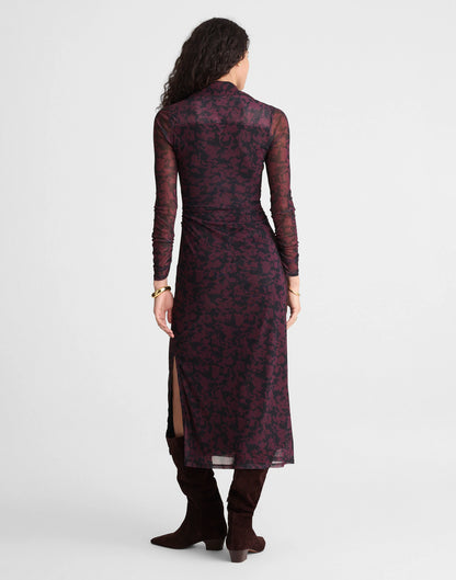 DEEP AUBERGINE