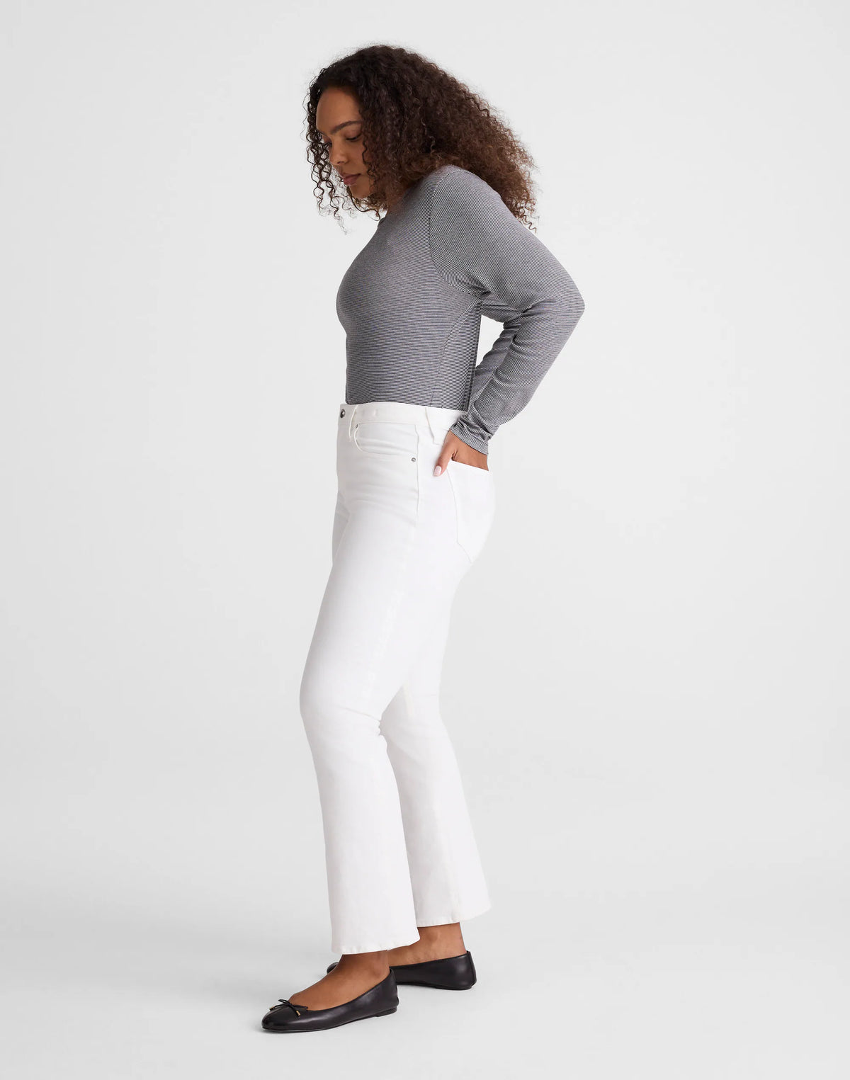 TILE WHITE
