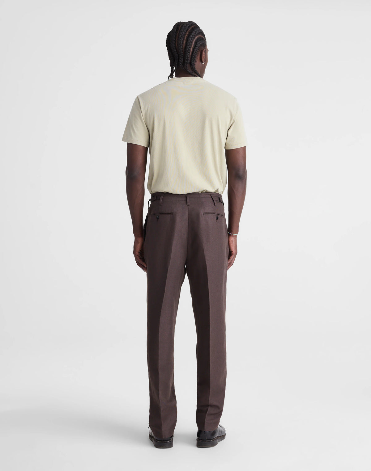 DARK BROWN