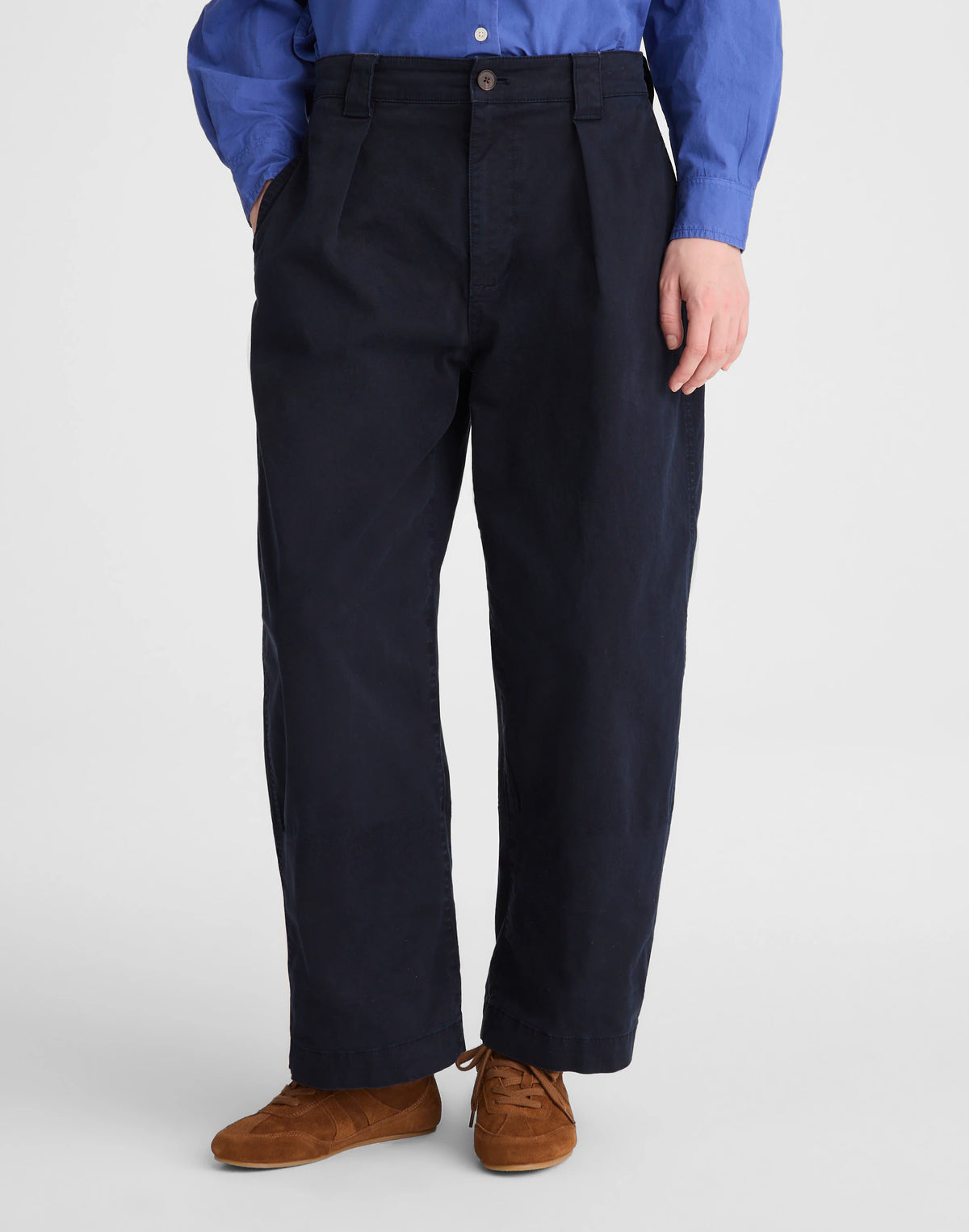 CLASSIC NAVY