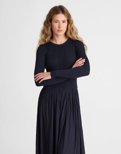 CLASSIC NAVY