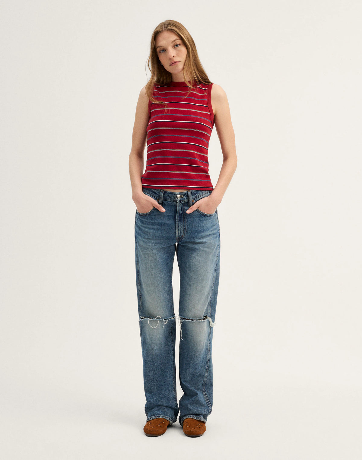 BARN RED