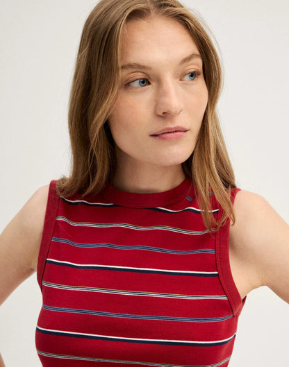 BARN RED