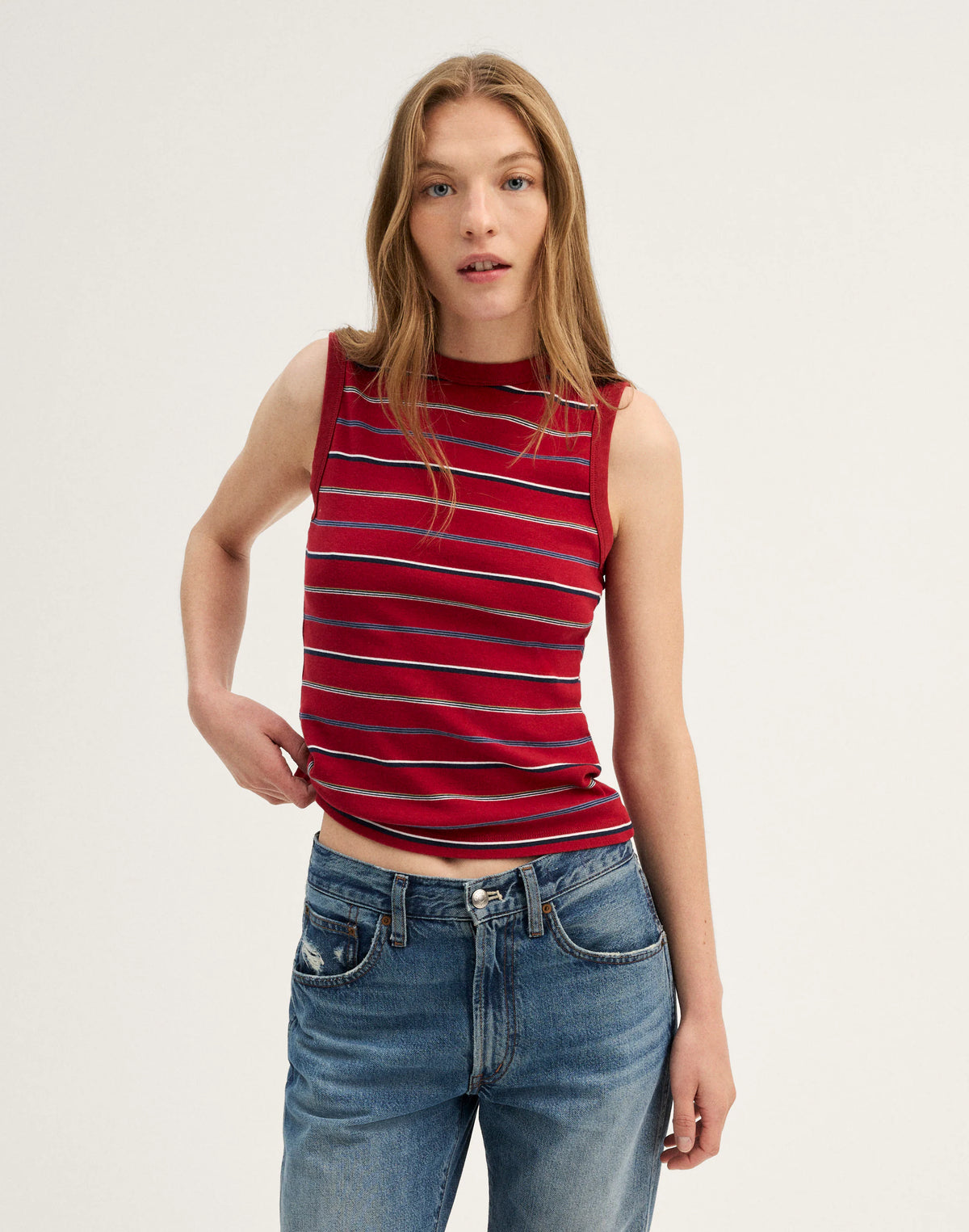 BARN RED