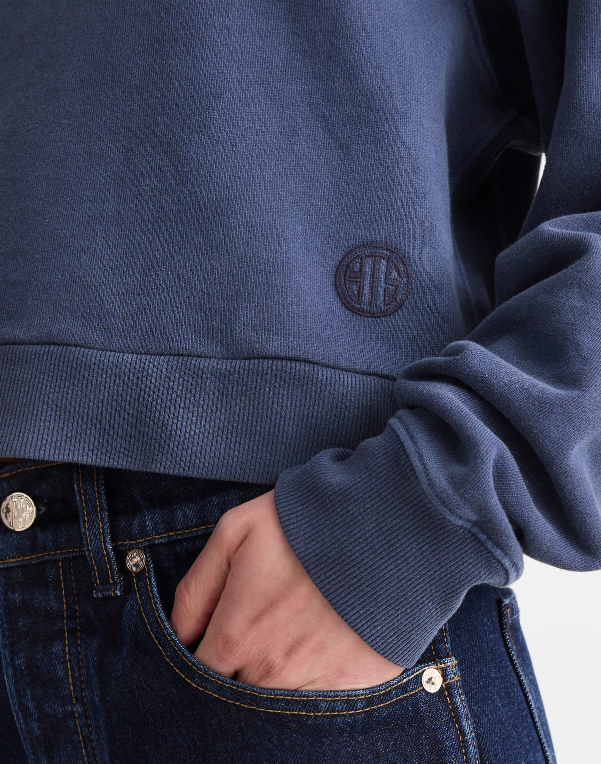 CLASSIC NAVY
