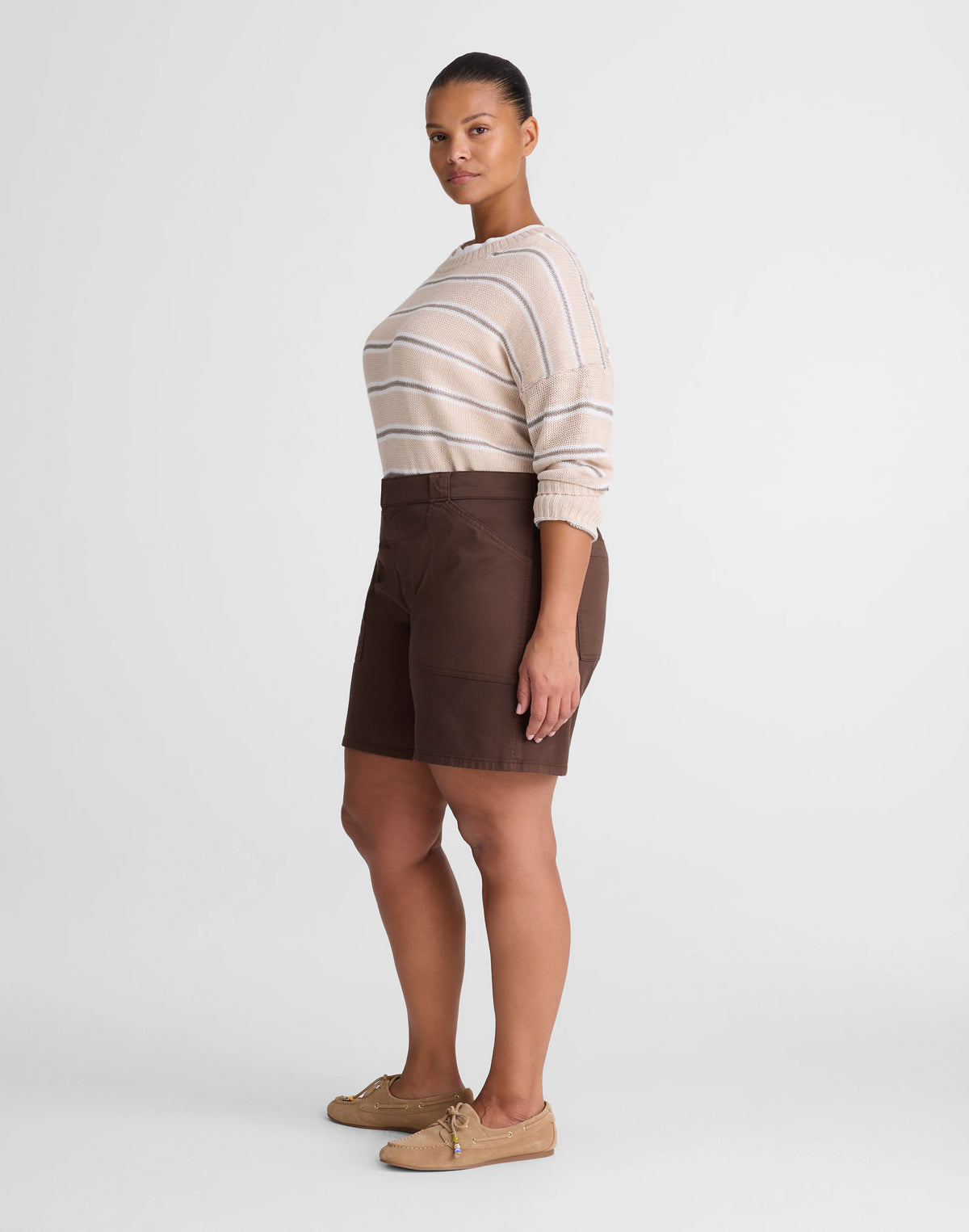 DARK BROWN