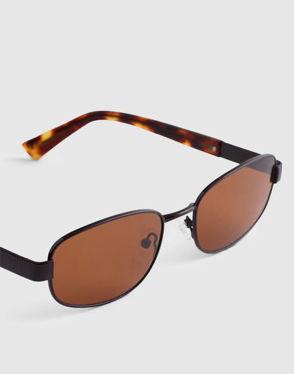 DARK BROWN