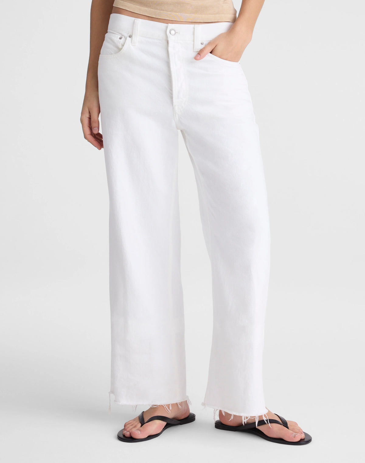 TILE WHITE
