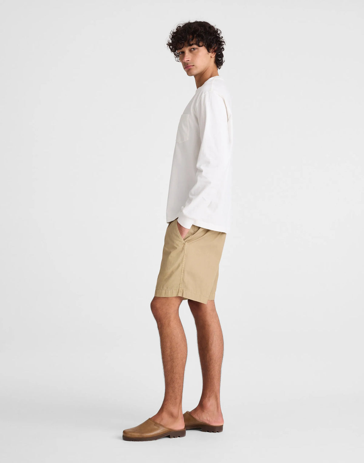 KHAKI