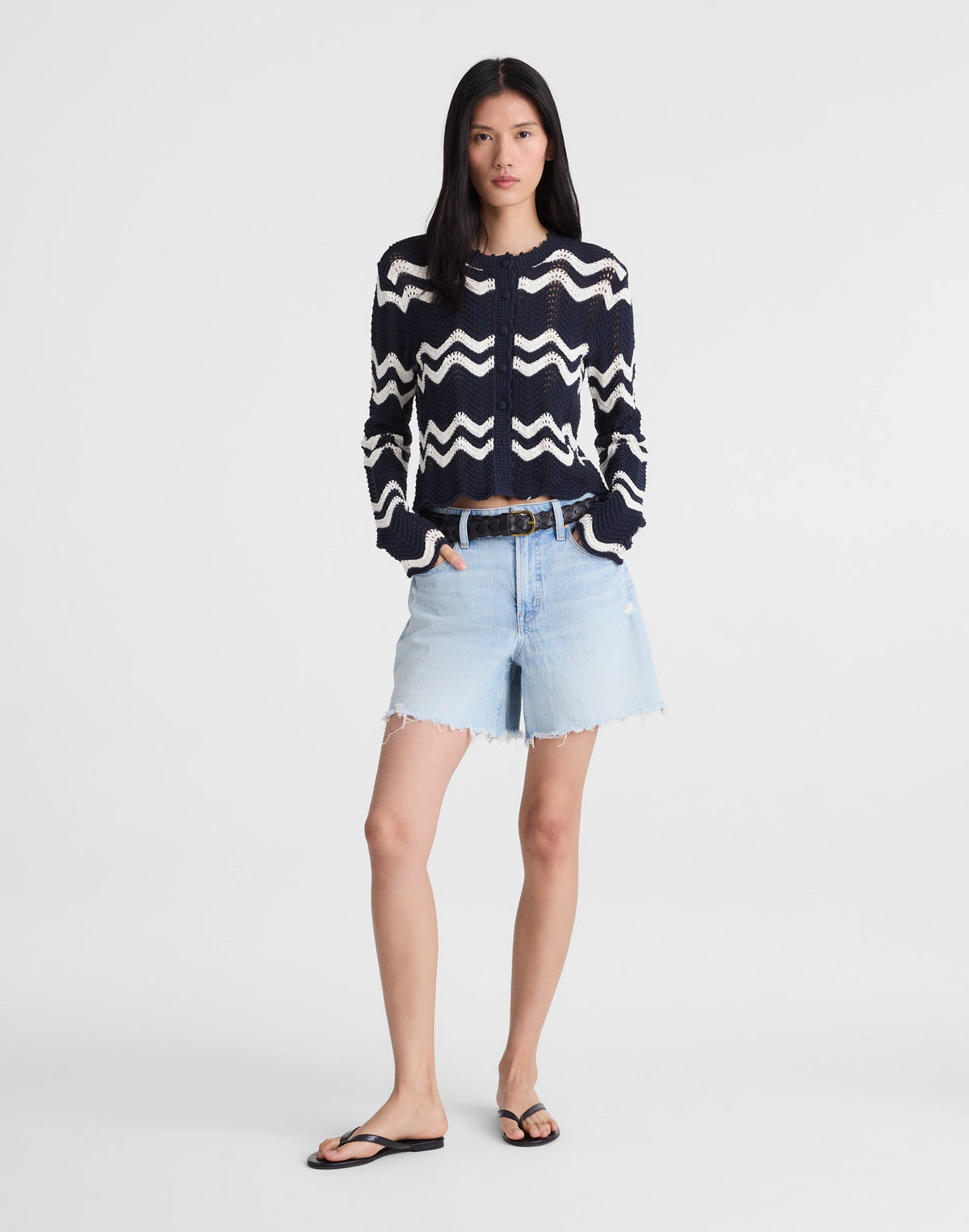 NAVY AND IVORY WAVY STRIPE
